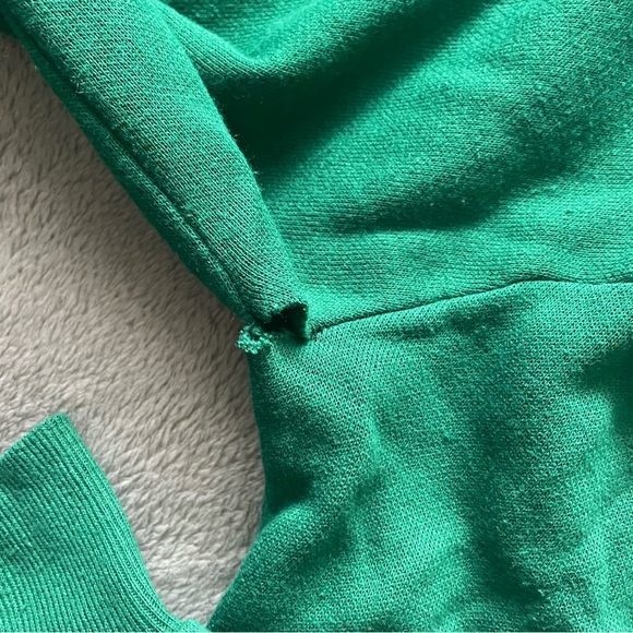 Graphic green sweater - Picture 5 of 9